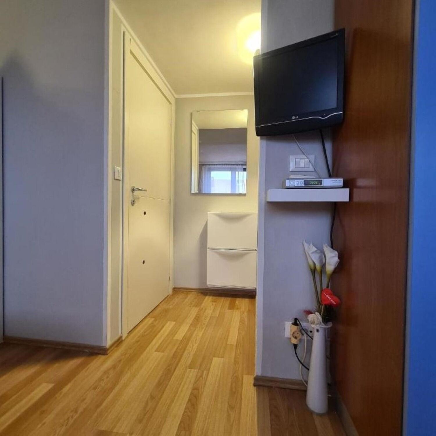 Apartments Berto - 500M To The Beach روفينج المظهر الخارجي الصورة