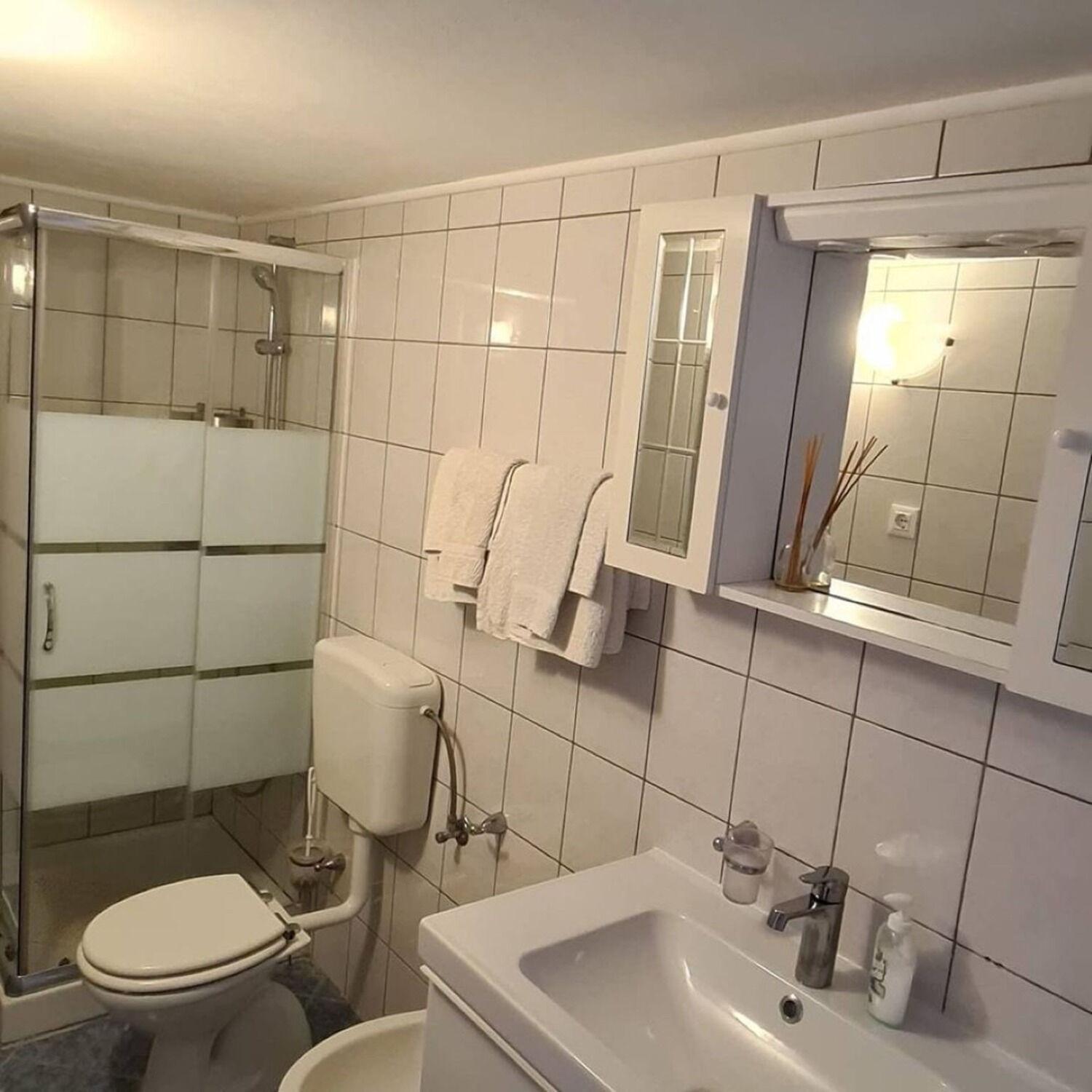 Apartments Berto - 500M To The Beach روفينج المظهر الخارجي الصورة
