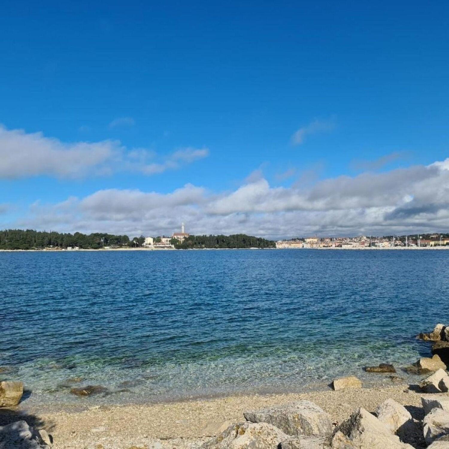 Apartments Berto - 500M To The Beach روفينج المظهر الخارجي الصورة